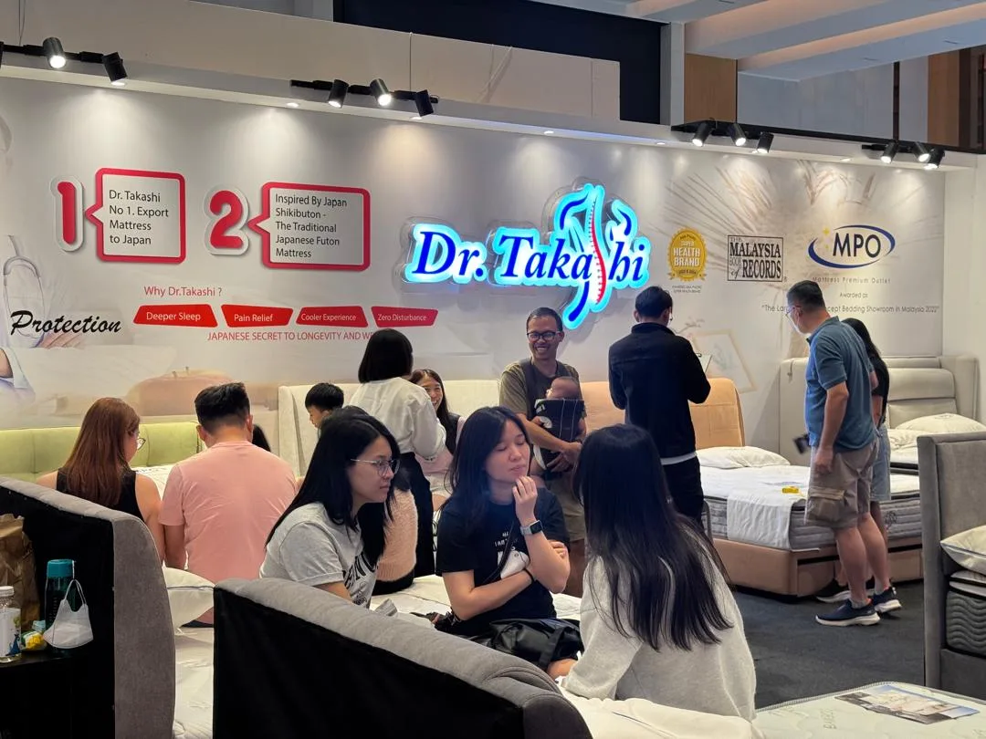 A busy Dr. Takashi mattress exhibition booth in Malaysia.